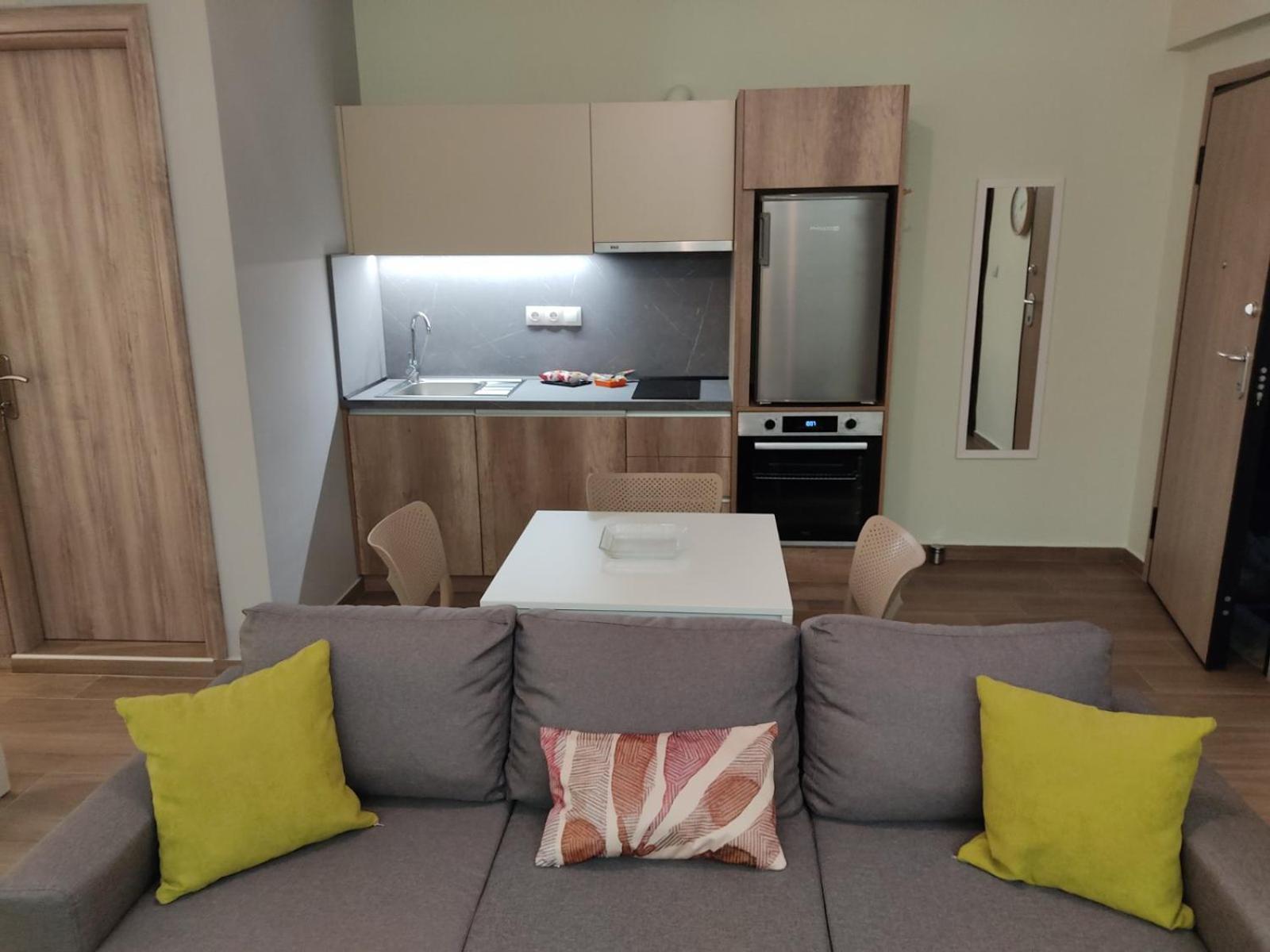 Aliki's 1 Apartment